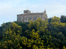 Vistas da Igrexa de Santa Mara desde o ro Mio